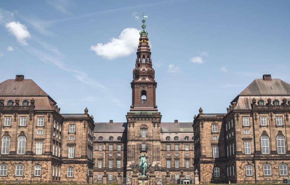 christiansborg palace in denmark