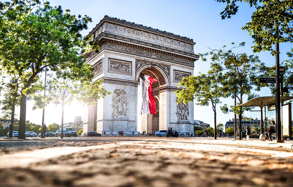 arc de triomphe in paris france 