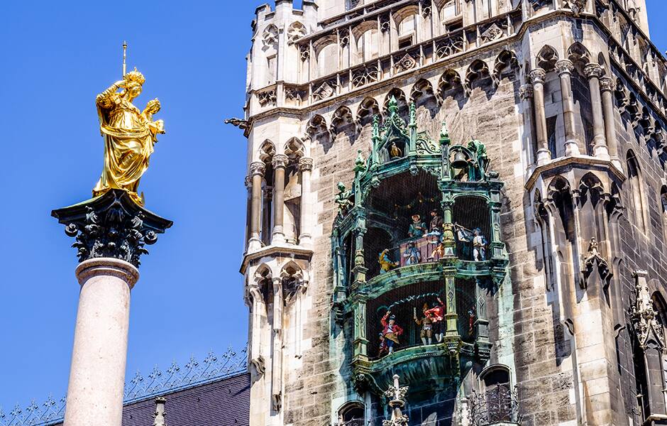 munich city hall at the marienplatz