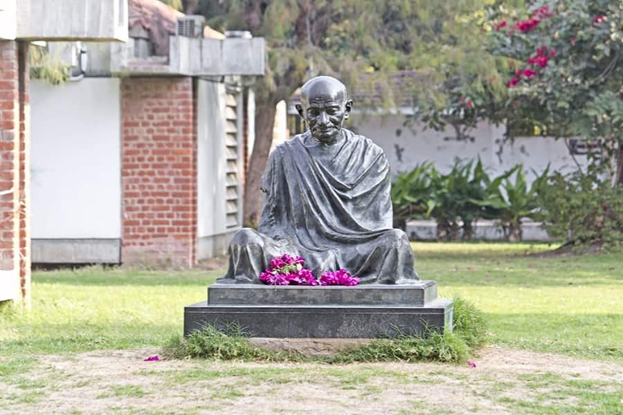 gandi statue