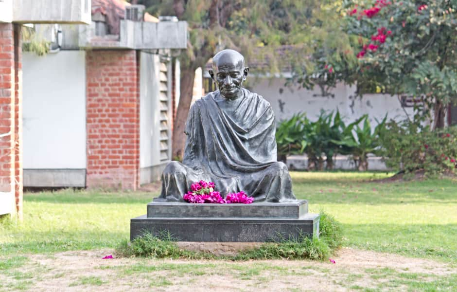 stone monument of mahatma gandhi in ahmedabad