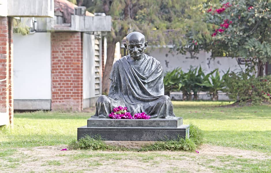 mahatma ghandi statue ahmedabad