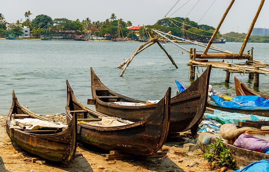 dugout fishing canoes kochi india