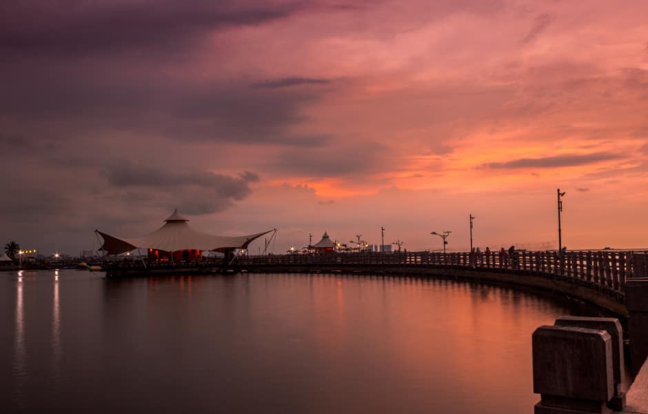 sunset at jakarta waterfront 