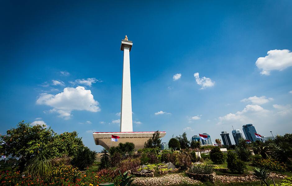 the jakarta national monument in merdeka square