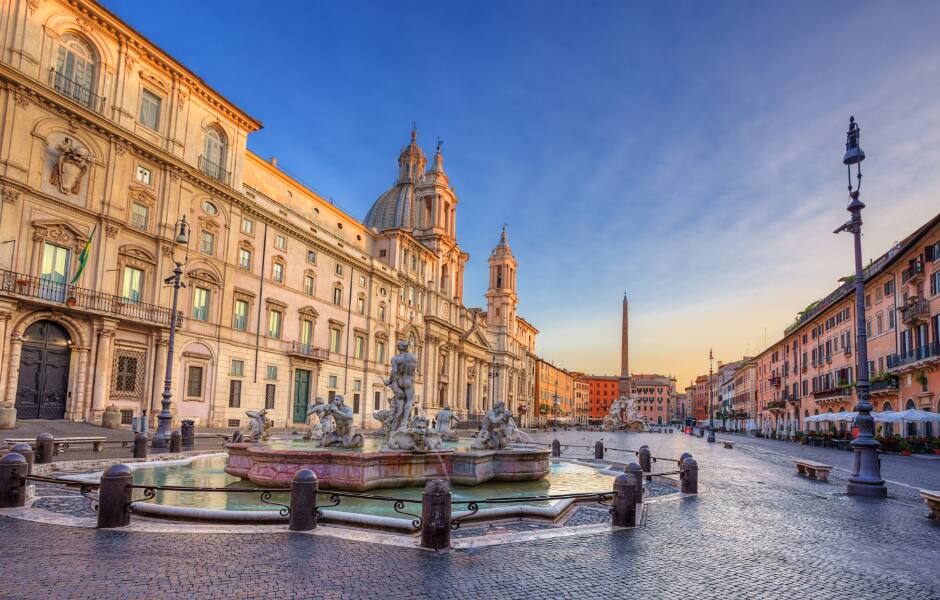 piazza navona at twilight