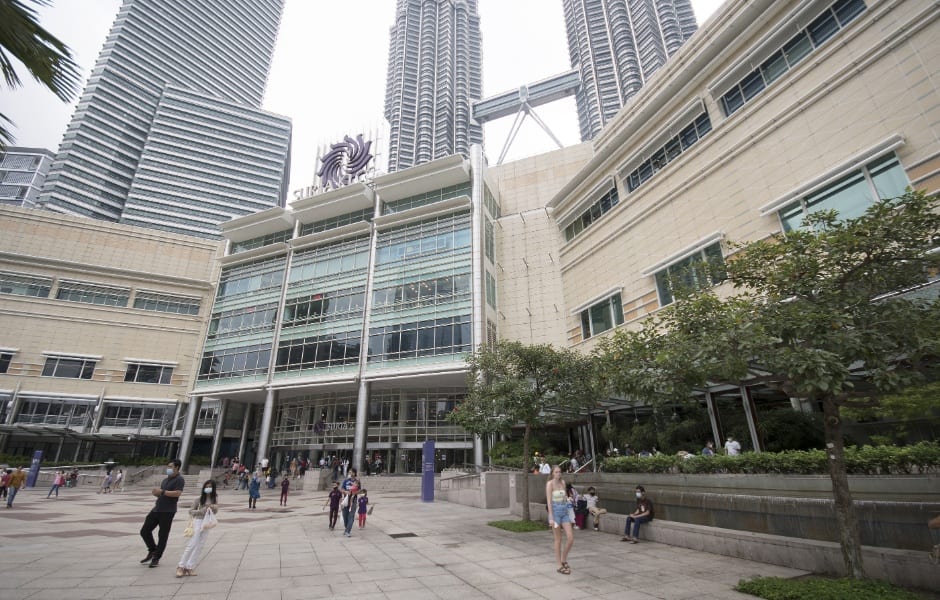 kuala lumpur shopping district by day 