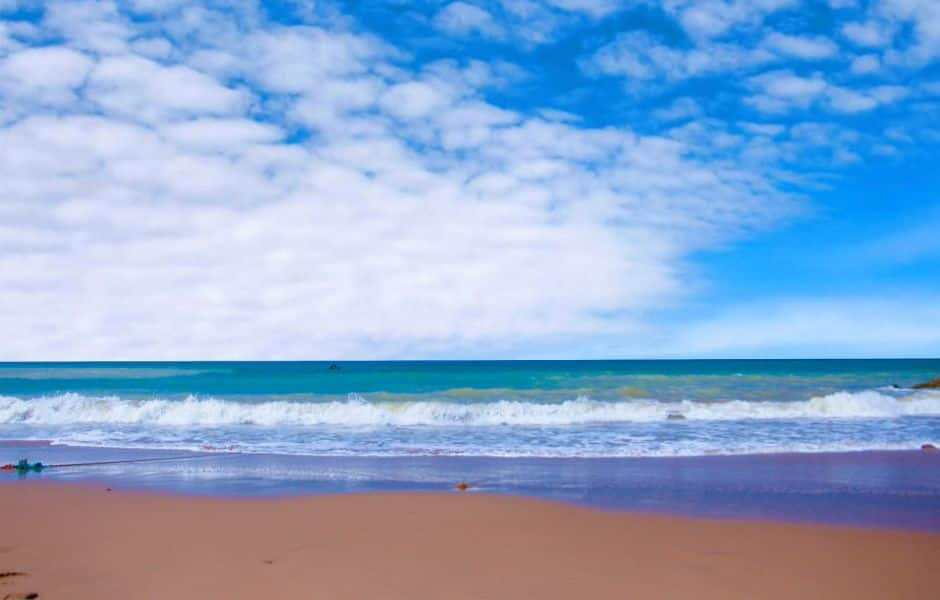 golden sand hawkes bay karachi pakistan