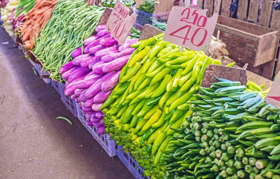 market stall selling vegetables in colombo sri lanka