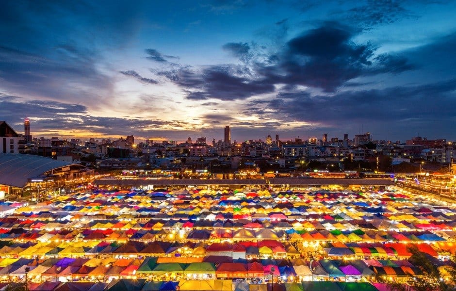 bangkok market at night