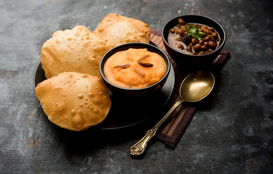 halwa poori food in pakistan