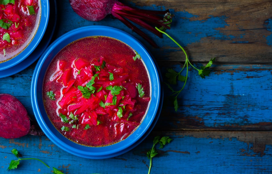 traditional russian and ukranian borsh soup