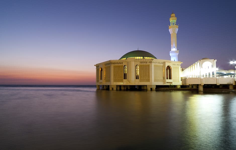 floating mosque by the red sea in jeddah at night