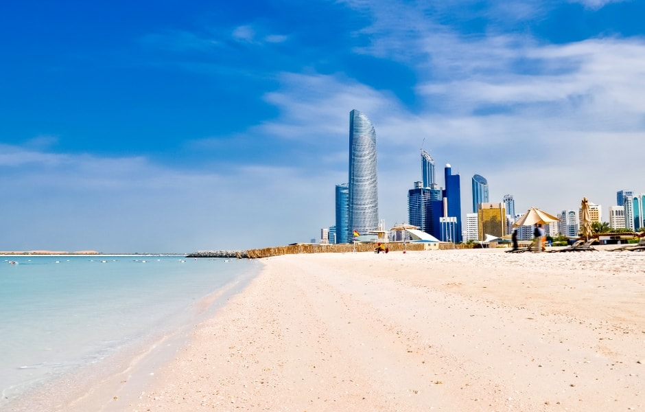 the corniche promenade and beach from above in abu dhabi 