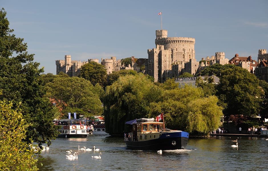 windsor castle with thames in foreground london uk 