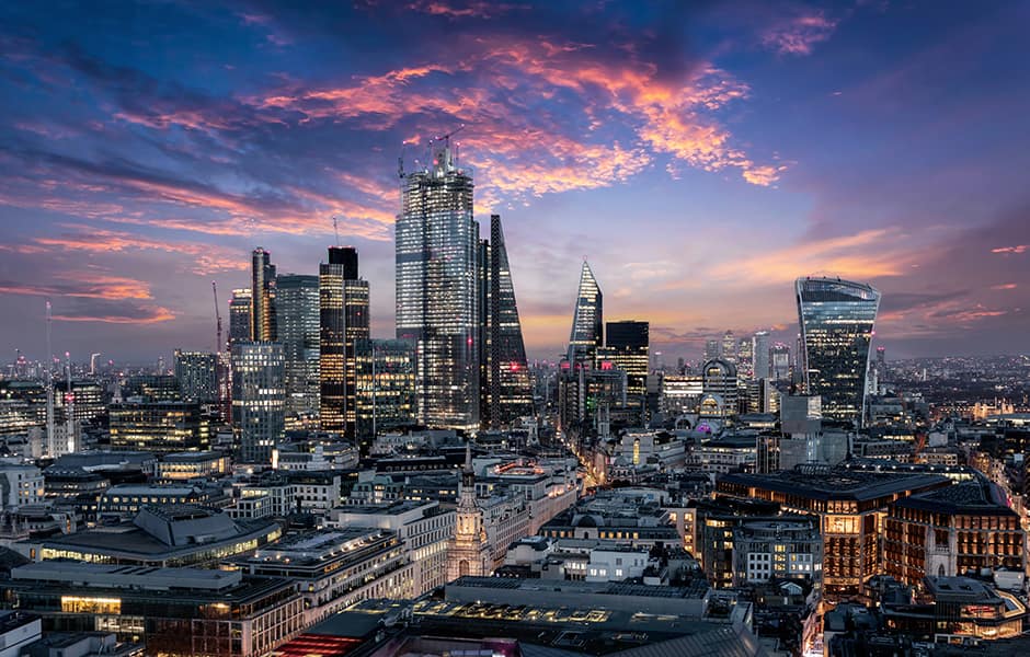 london skyline at night uk