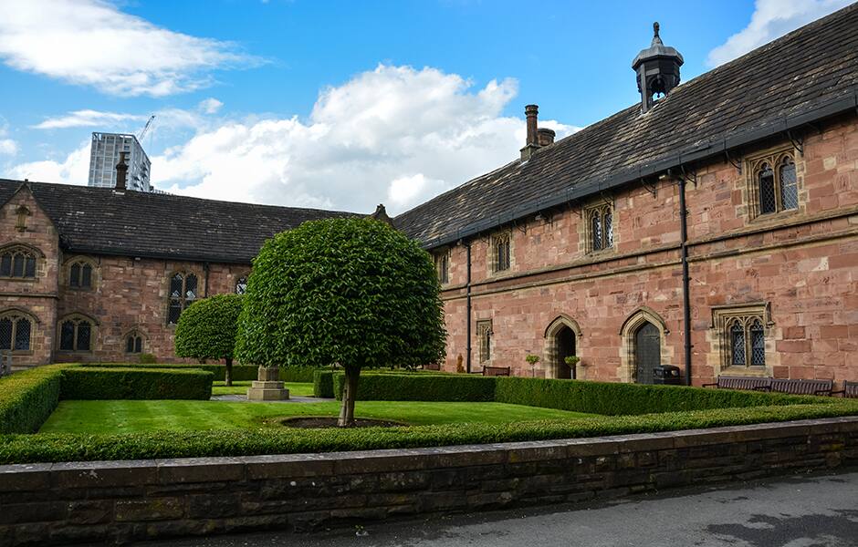 outside view of cheltham library in manchester 