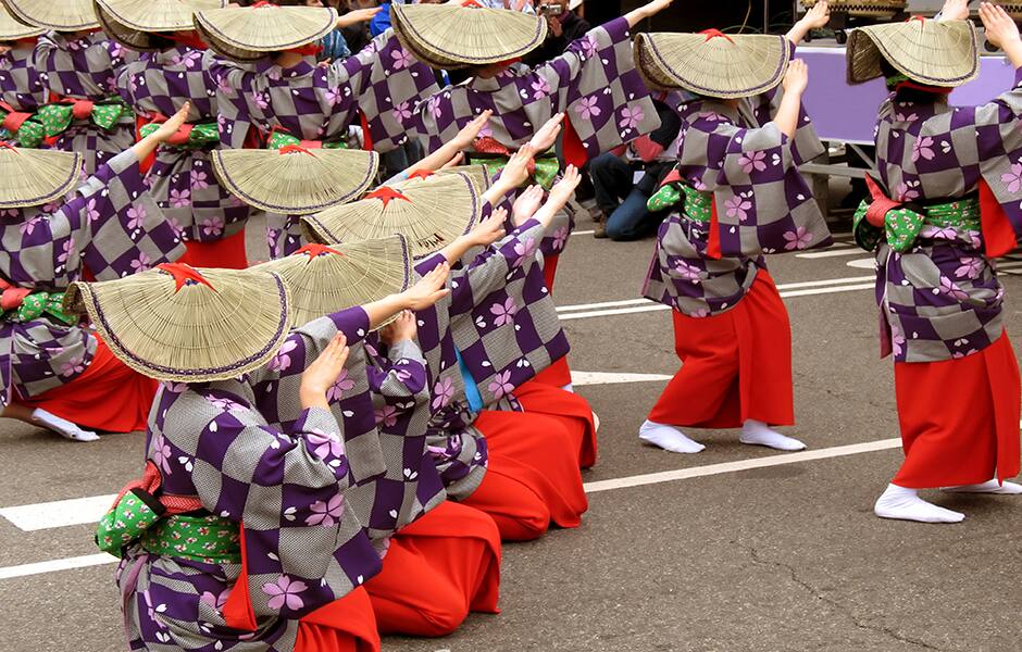 geisha dancers cherry blossom festival in washington dc