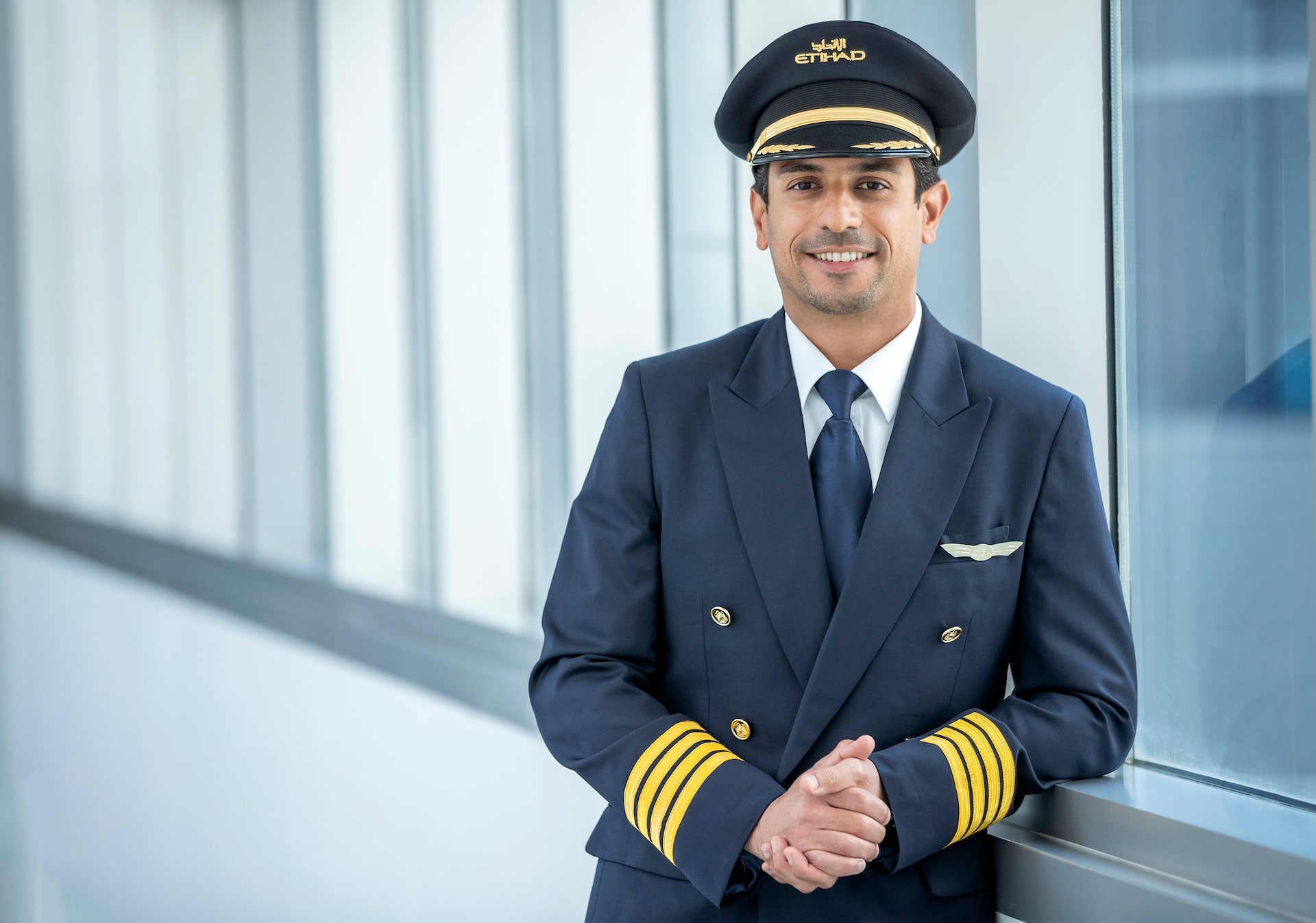 Etihad Airways celebrates captain shareef al romaithi's remarkable journey to the historic nasa simulated mars mission