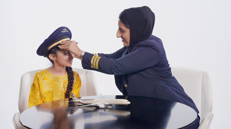 Etihad’s heart-warming video celebrates Emirati Women’s Day